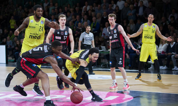 而马竞一直 而马竞一直